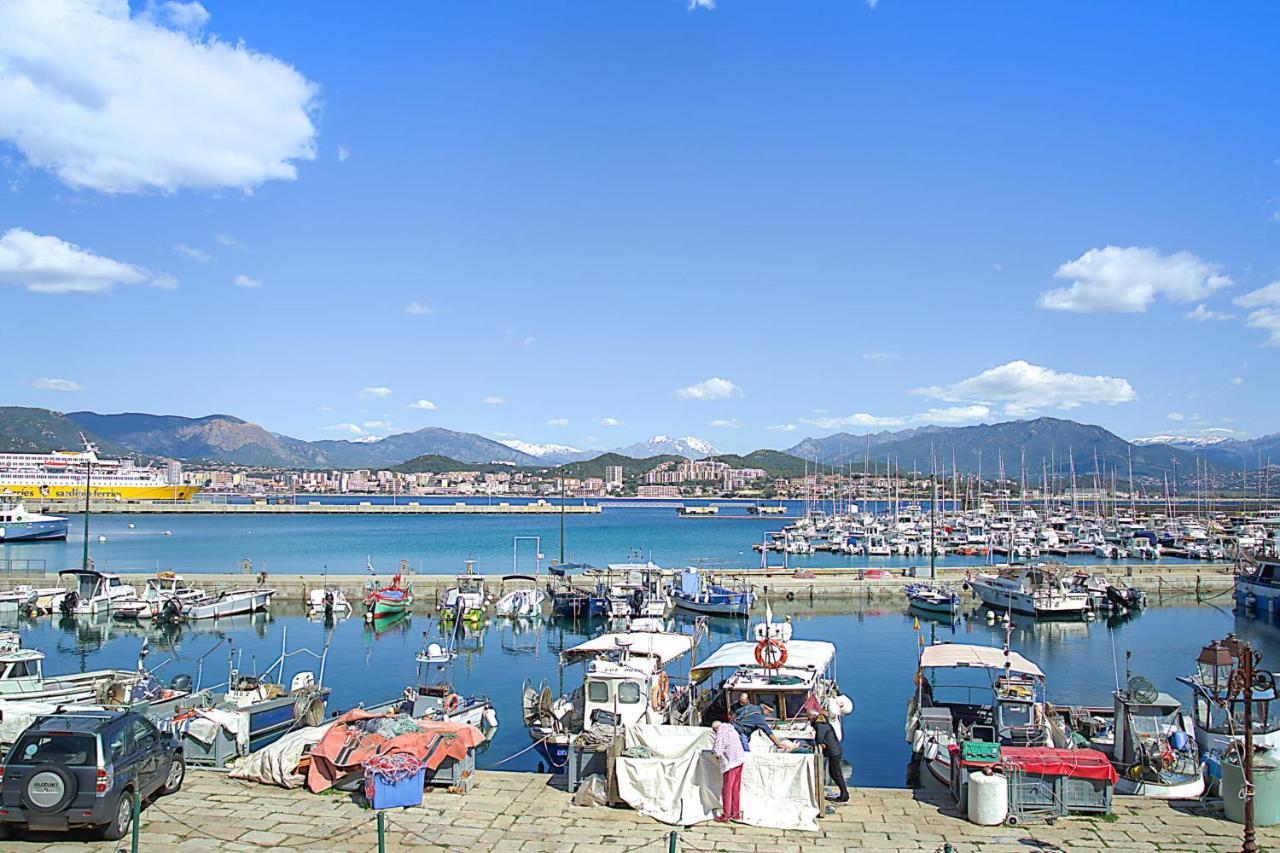 Superb Flat In The Heart Of The Historic Centre Of Ajaccio - Welkeys Lägenhet Exteriör bild